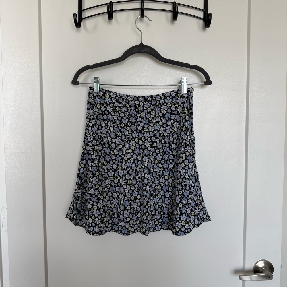 H&M Black Mini Skirt with Blue and Cream Floral Print
